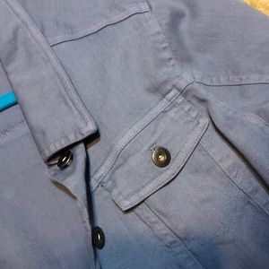 I’m selling an short Jean jacket